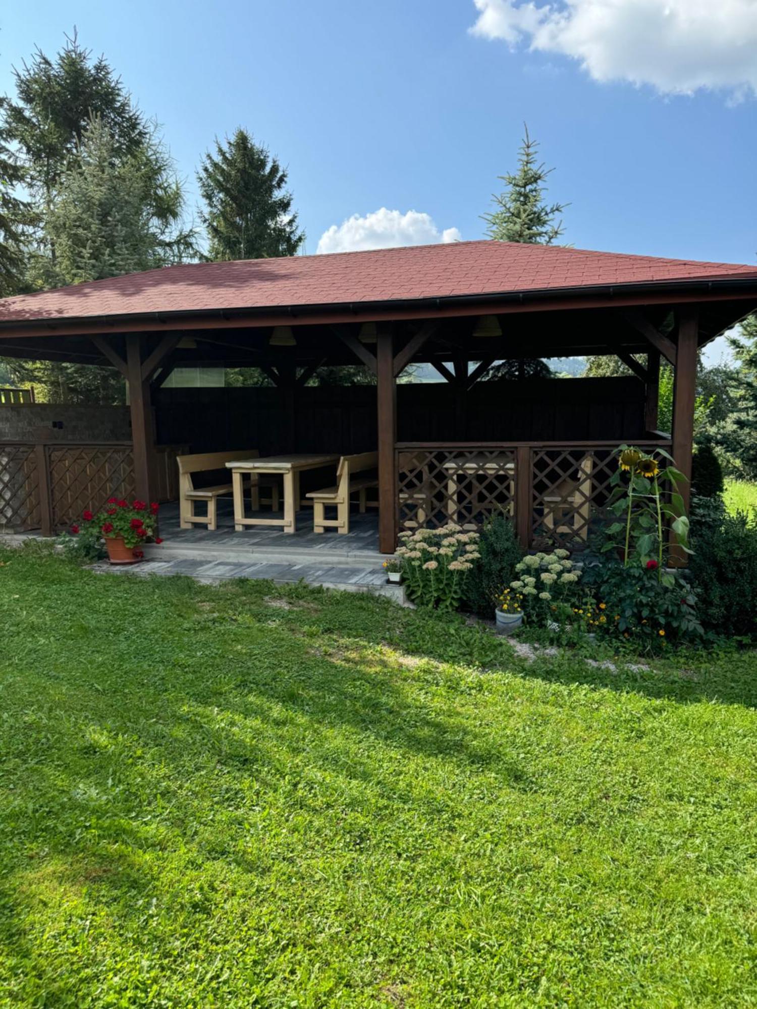 Lutra Montana Apartment Relov Exterior photo