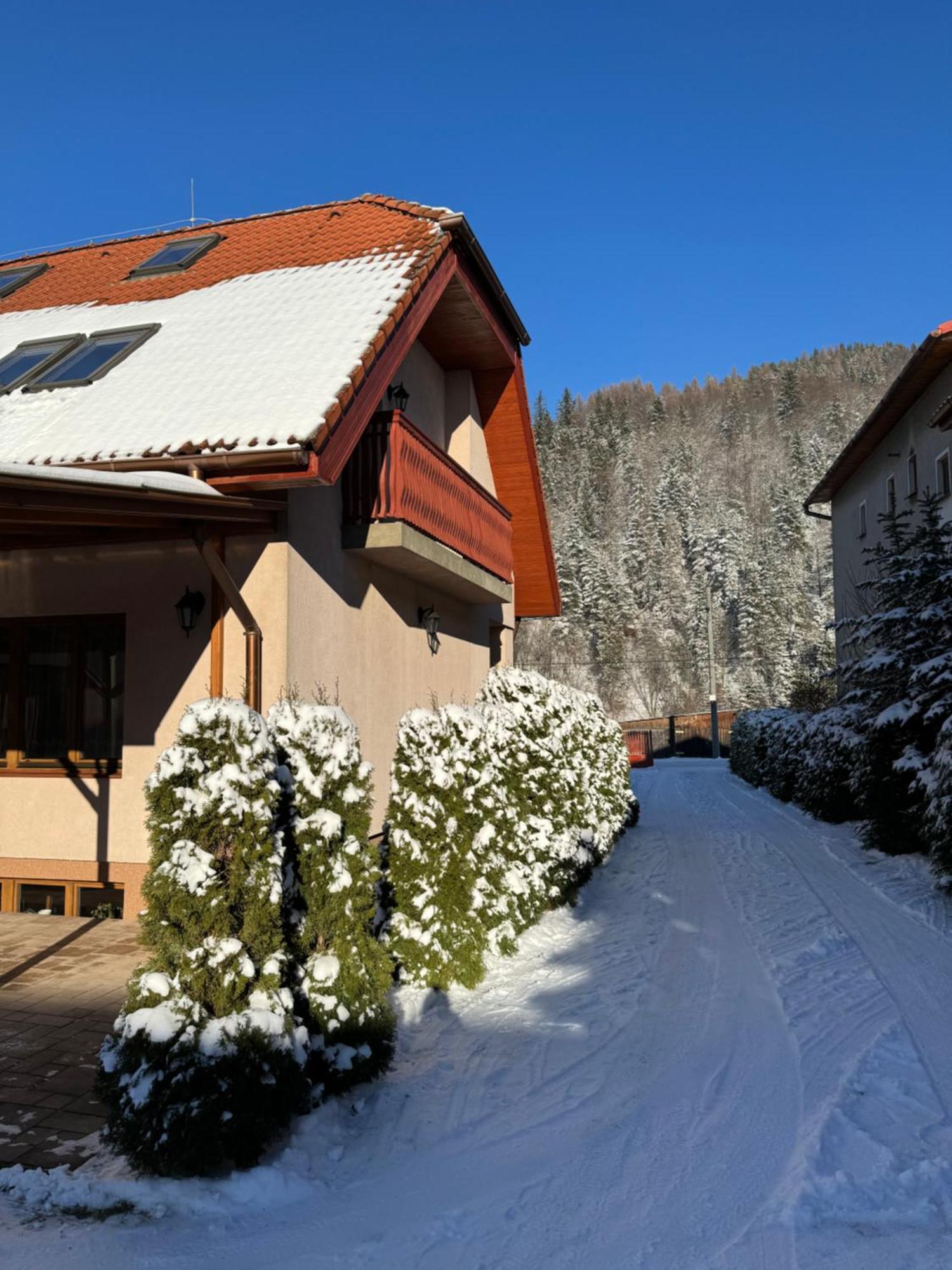 Lutra Montana Apartment Relov Exterior photo